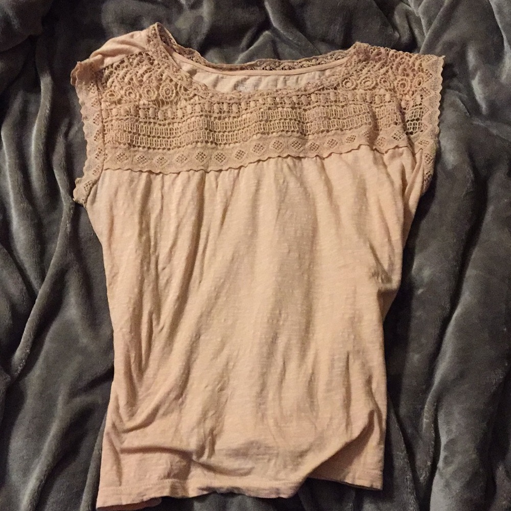 Cap sleeved shirt for spring and summer